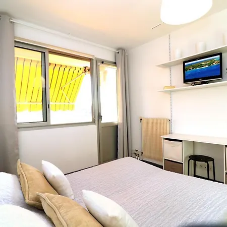 아파트 Sophies Homes And Promenade Des