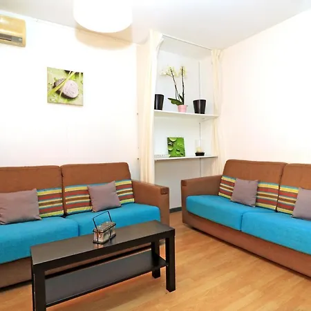 Sophies Homes And Promenade Des 아파트 *