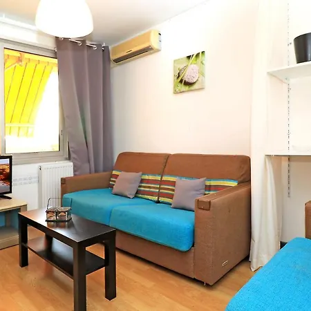 Sophies Homes And Promenade Des 아파트 *